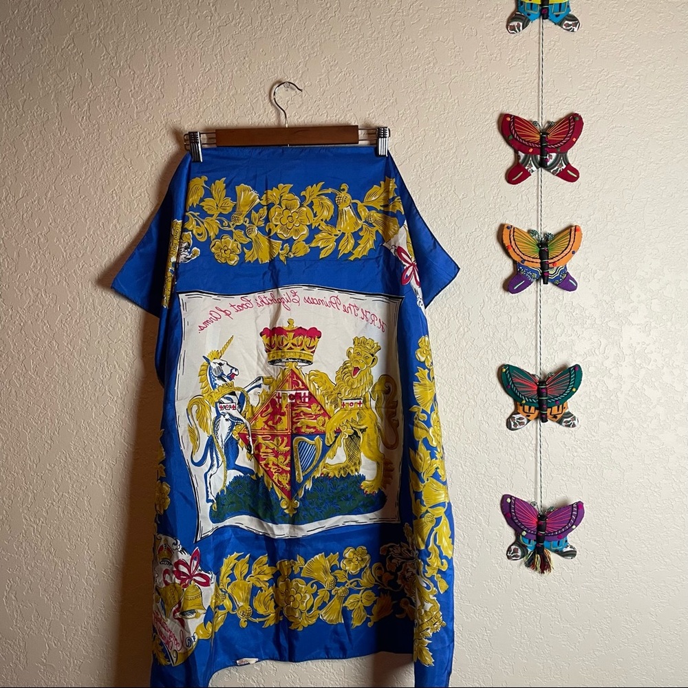 Princess Elizabeth scarf